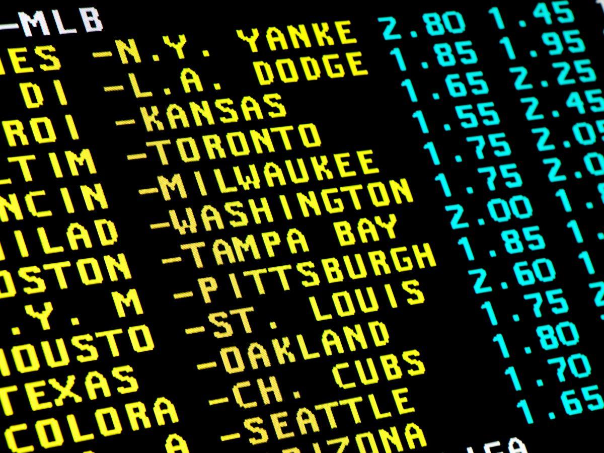 Sight on monitor with the teletext and betting offer of baseball matchups.